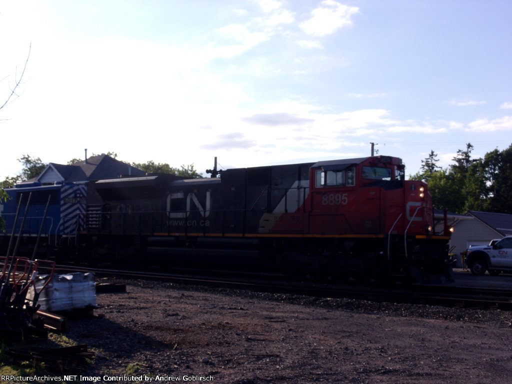 CN 8895